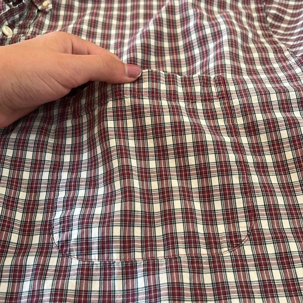 Eddie Bauer Button Down Short Sleeve Red Plaid Men's Size XL work shirt‎ - Picture 2 of 7
